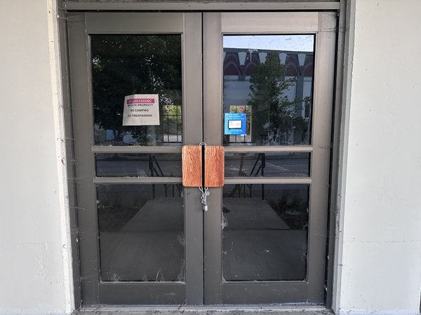 Former Bank Branch on Washington