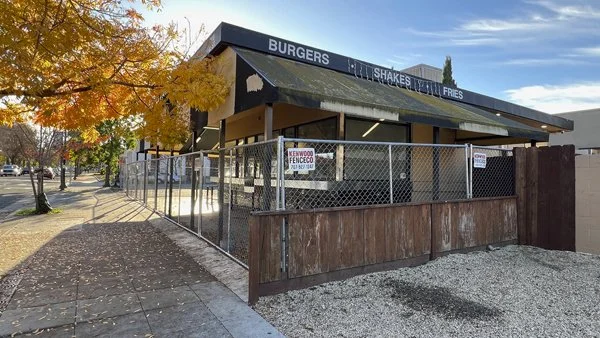 Former Walnut Park Grill, a vacant property in downtown Petaluma